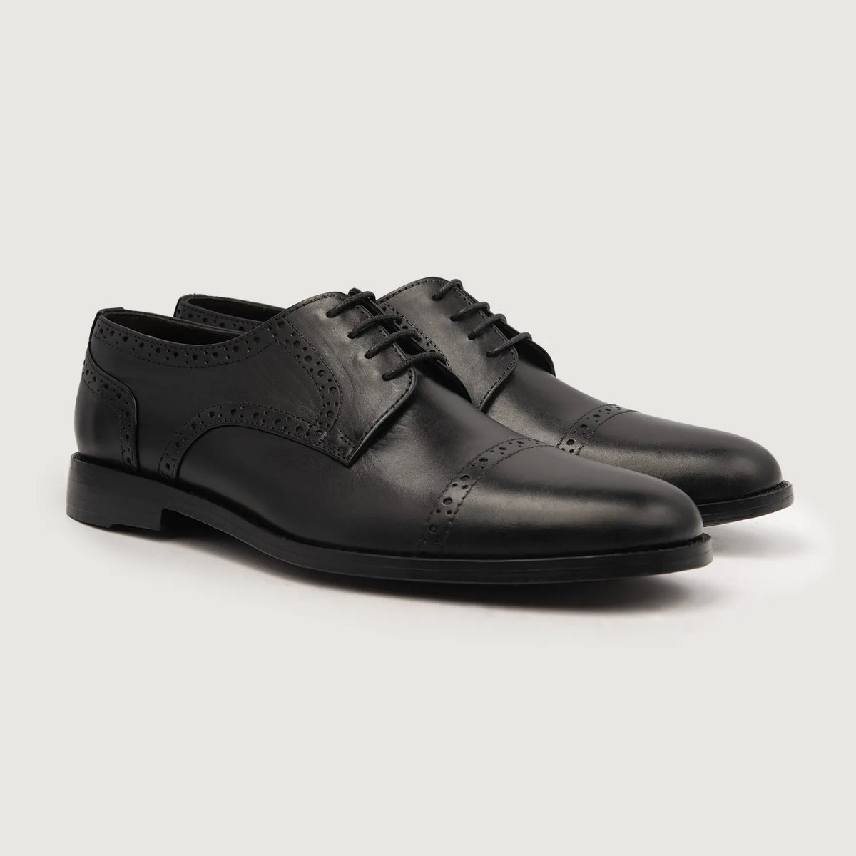 Dirk Brogues 가죽 더비 슈즈 남성용 블랙 최고급 천연 소가죽 - 측면 프로필 뷰 | 공식 온라인 스토어 구매