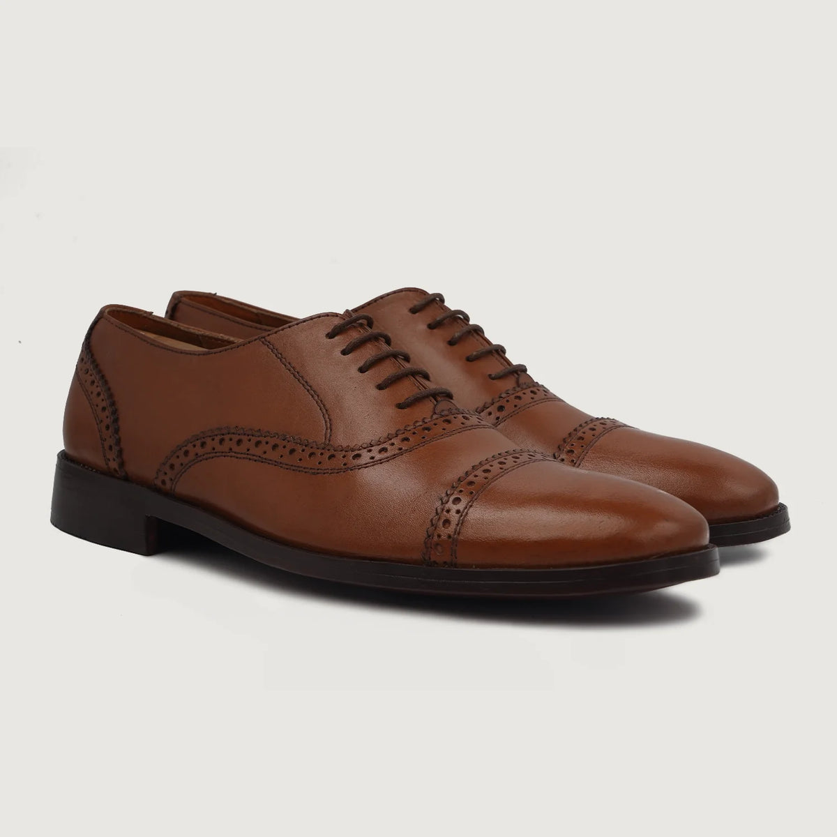 Greyson Brogues Oxford 탄 가죽 구두 남성용 For Men in Tan Full-Grain Leather - 측면 프로필 뷰 | 공식 온라인 스토어 구매