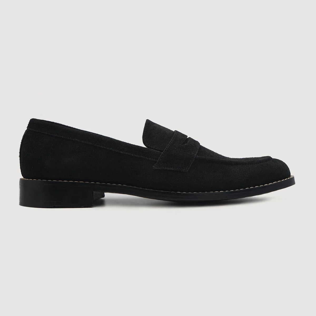 Black Goatskin Suede Leather Loafers - 굿이어 웰트 공법 및 앞코 토박스 디테일