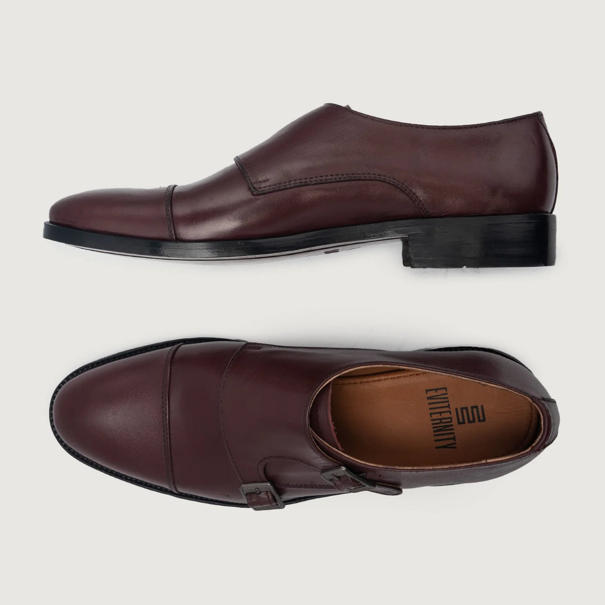 High-Traction Rubber Outsole & Lug Tread Pattern on Boston 가죽 구두 마룬 가죽 구두 For Men