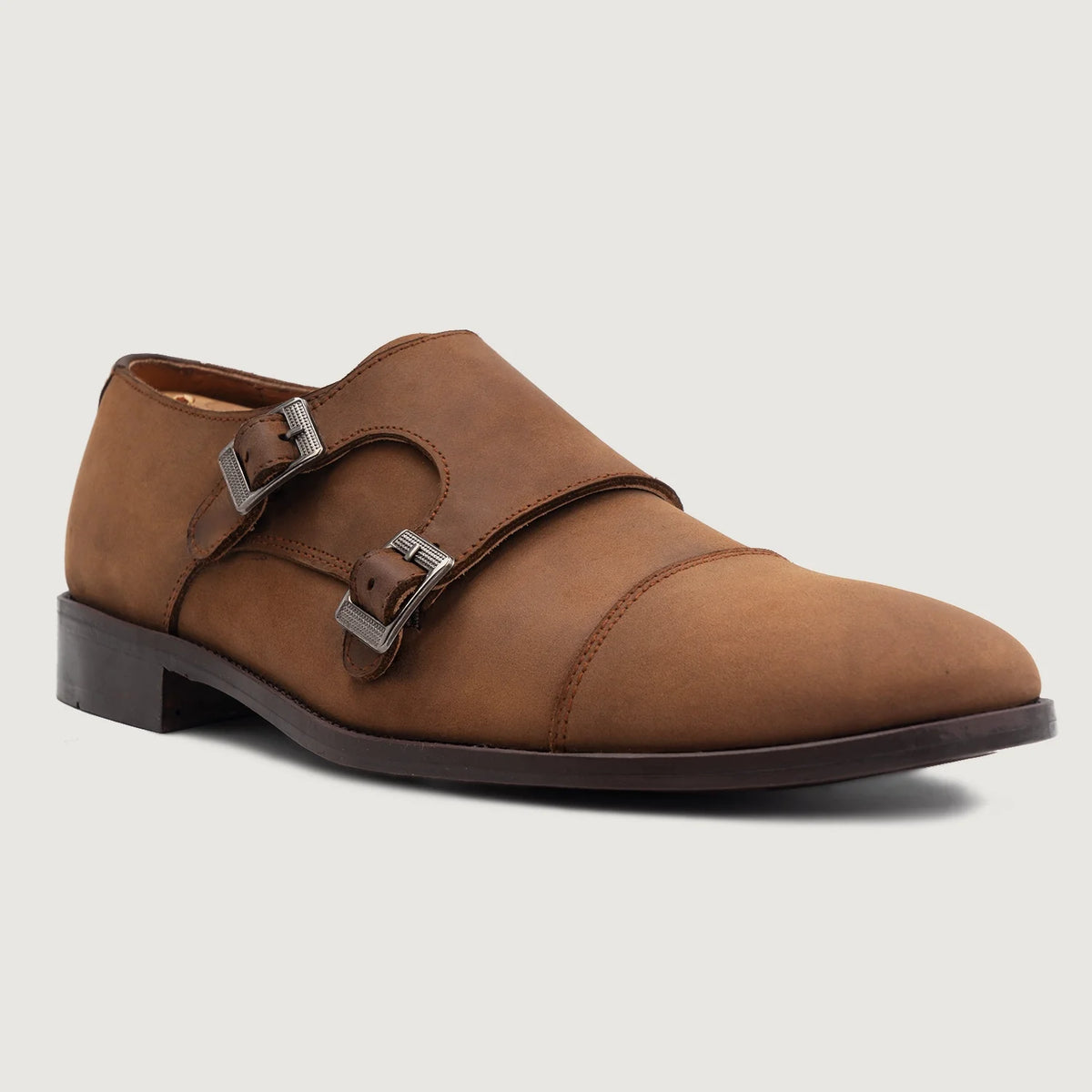 High-Traction Rubber Outsole & Lug Tread Pattern on Boston 가죽 구두 Oil Pull-up 브라운 가죽 구두 For Men