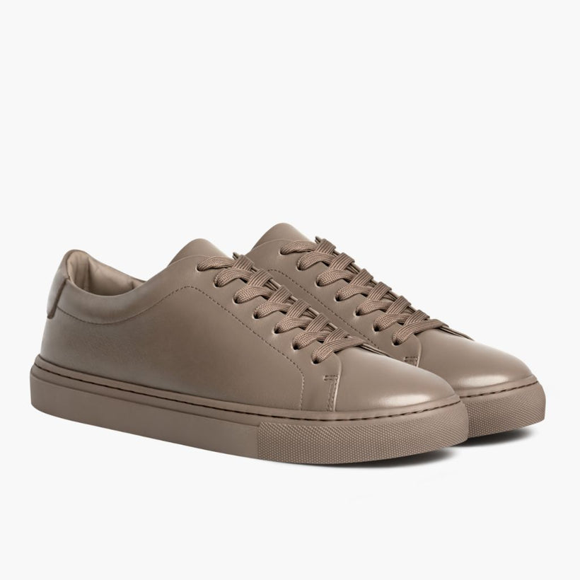 Encore Taupe Leather Sneakers 남성용