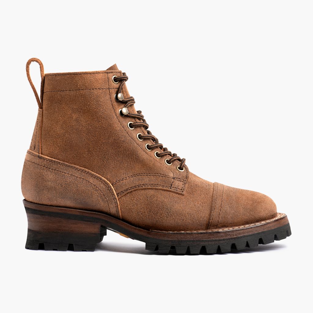 Classic Full-Grain leather Boots - 굿이어 웰트 공법 및 앞코 토박스 디테일