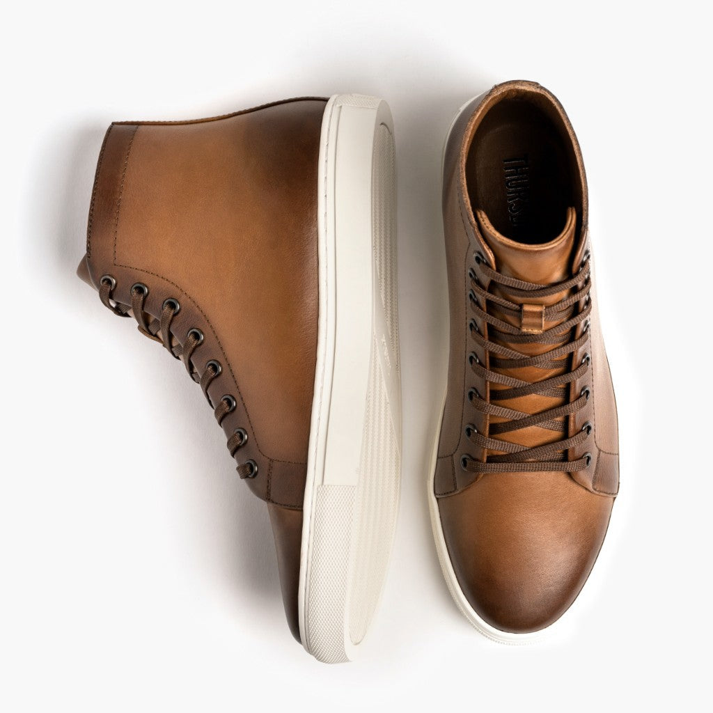 Premier High Top Toffee 가죽 스니커즈 남성용 For Men - 보강된 힐 카운터 및 정밀 2열 스티치 디테일