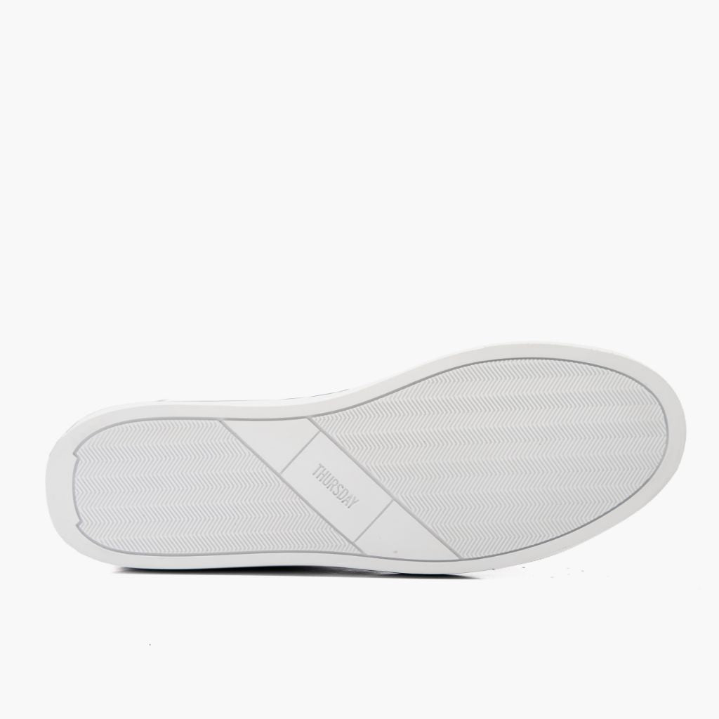 High-Traction Rubber Outsole & Lug Tread Pattern on Premier Low Top 블랙 가죽 스니커즈 남성용 For Men