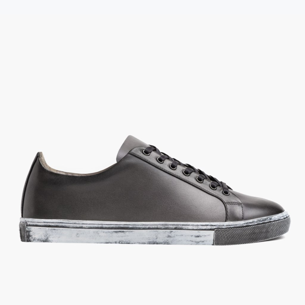 Grey Full-Grain leather Sneakers - 굿이어 웰트 공법 및 앞코 토박스 디테일