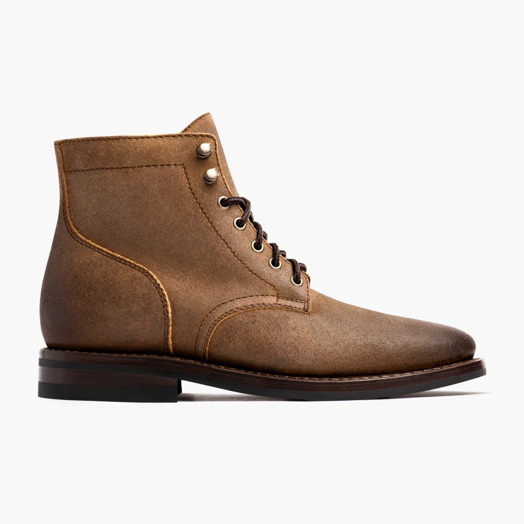 Classic Full-Grain leather Boots - 굿이어 웰트 공법 및 앞코 토박스 디테일