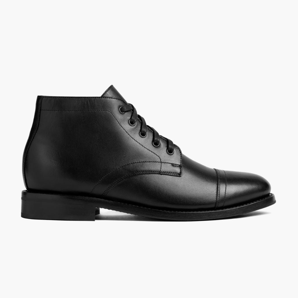 Black Full-Grain leather Boots - 굿이어 웰트 공법 및 앞코 토박스 디테일