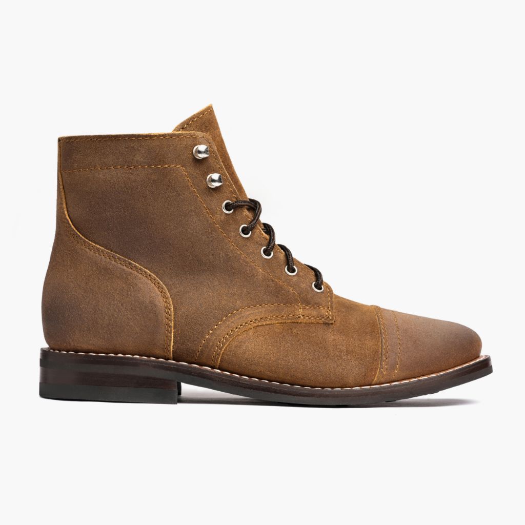 Classic Full-Grain leather Boots - 굿이어 웰트 공법 및 앞코 토박스 디테일