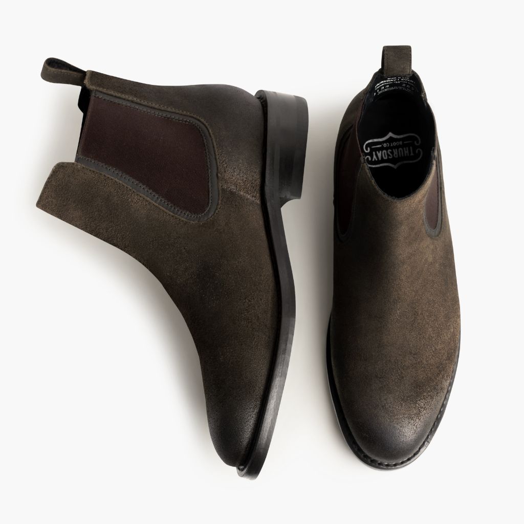 Duke Dark Olive Suede 가죽 부츠 남성용 - 보강된 힐 카운터 및 정밀 2열 스티치 디테일