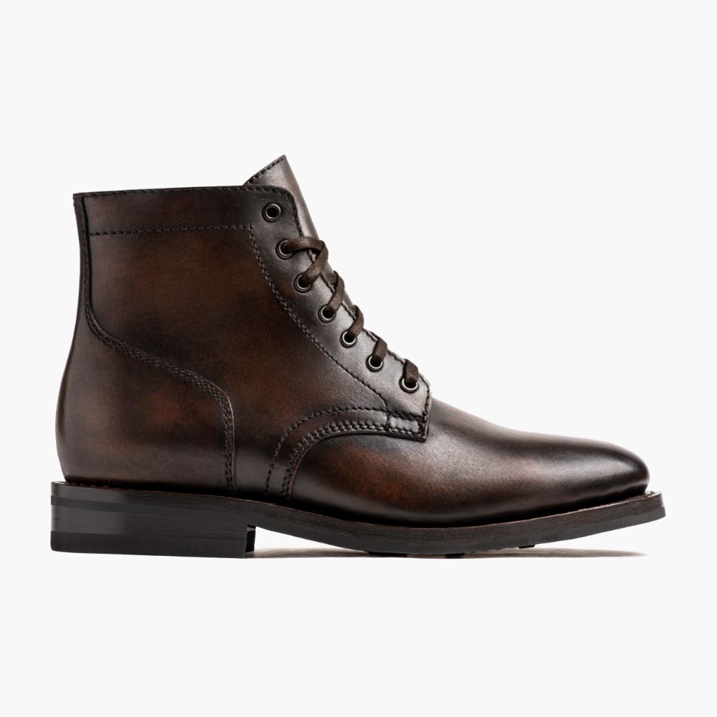 Black Full-Grain leather Boots - 굿이어 웰트 공법 및 앞코 토박스 디테일