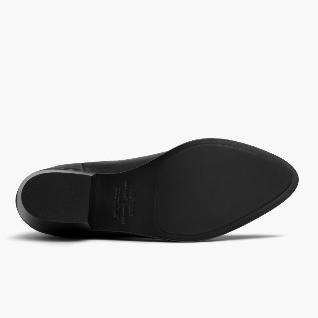 High-Traction Rubber Outsole & Lug Tread Pattern on Dreamer Bootie 블랙 가죽 부츠 여성용