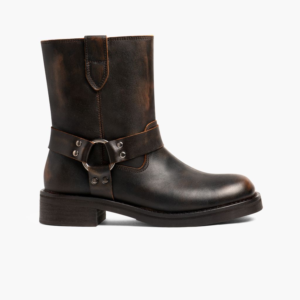 Outlaw Vintage 브라운 가죽 부츠 여성용 in Vintage Brown Full-Grain Leather - 측면 프로필 뷰 | 공식 온라인 스토어 구매