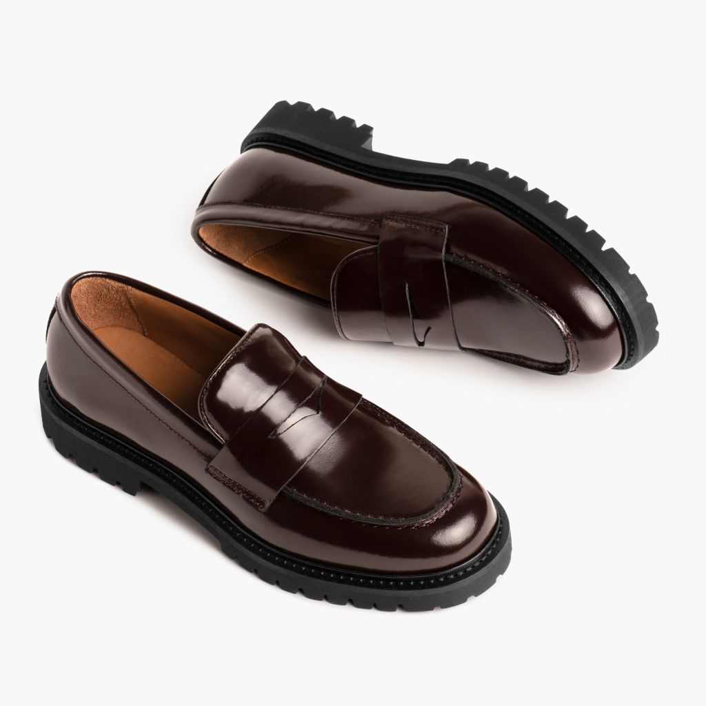 High-Traction Rubber Outsole & Lug Tread Pattern on Penny 버건디 가죽 부츠 여성용