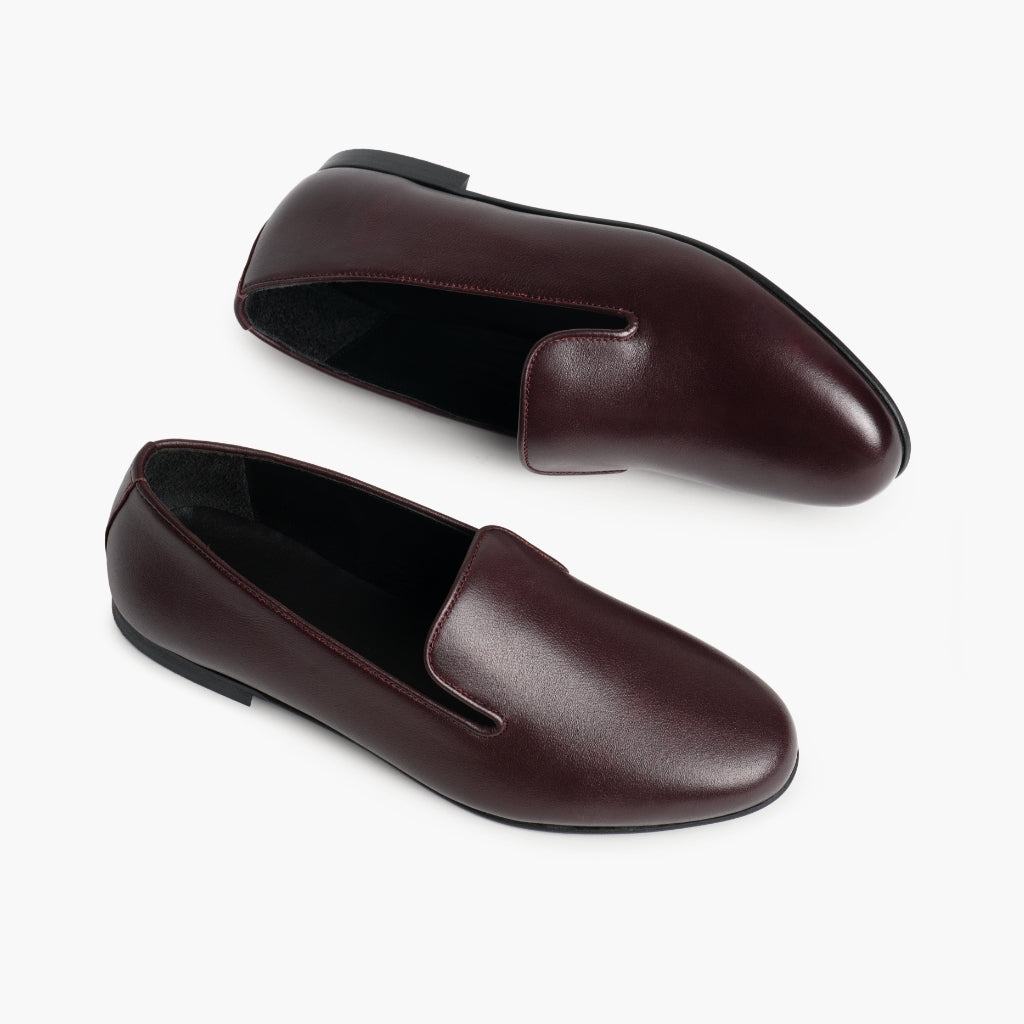 High-Traction Rubber Outsole & Lug Tread Pattern on Eden 버건디 가죽 부츠 여성용