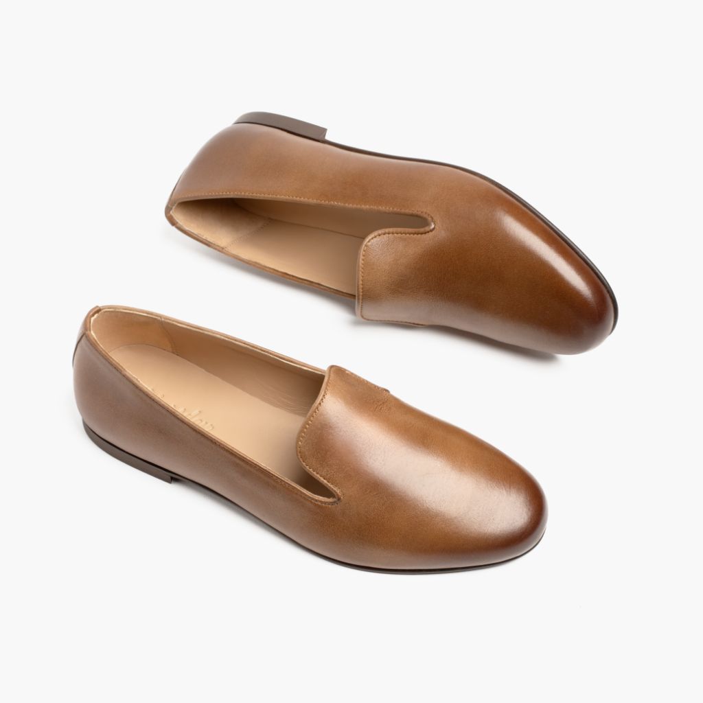 High-Traction Rubber Outsole & Lug Tread Pattern on Eden Ginger 가죽 부츠 여성용