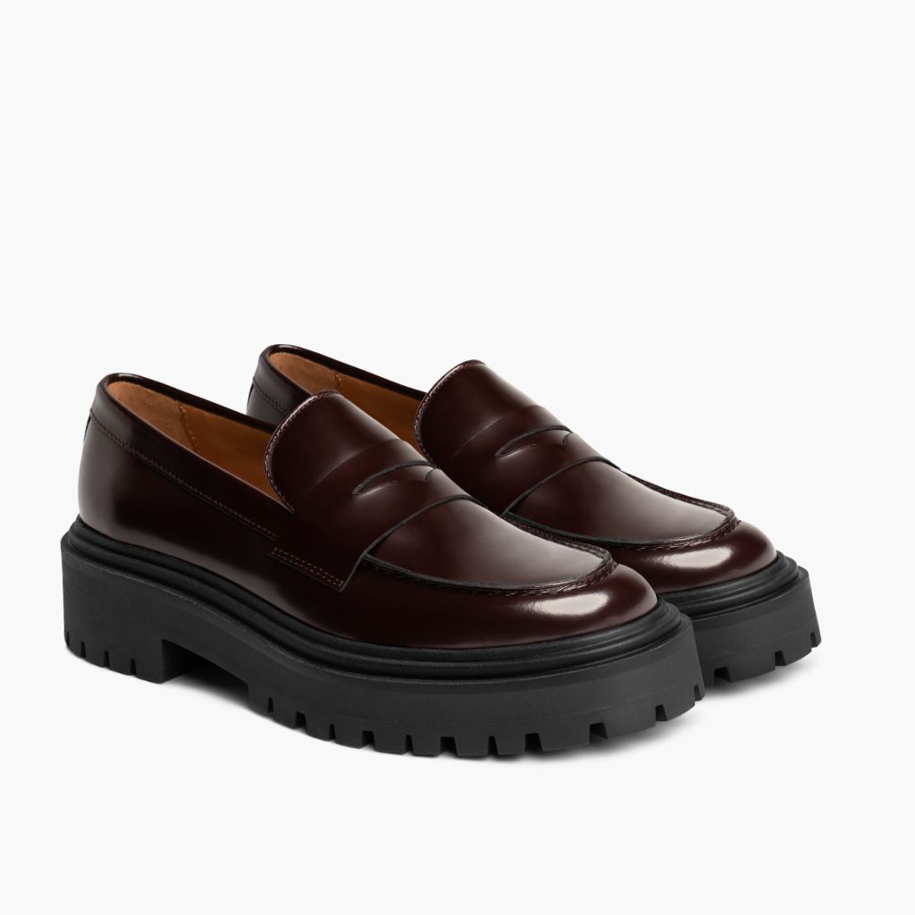 Penny Platform 버건디 가죽 부츠 여성용 in Burgundy Full-Grain Leather - 측면 프로필 뷰 | 공식 온라인 스토어 구매