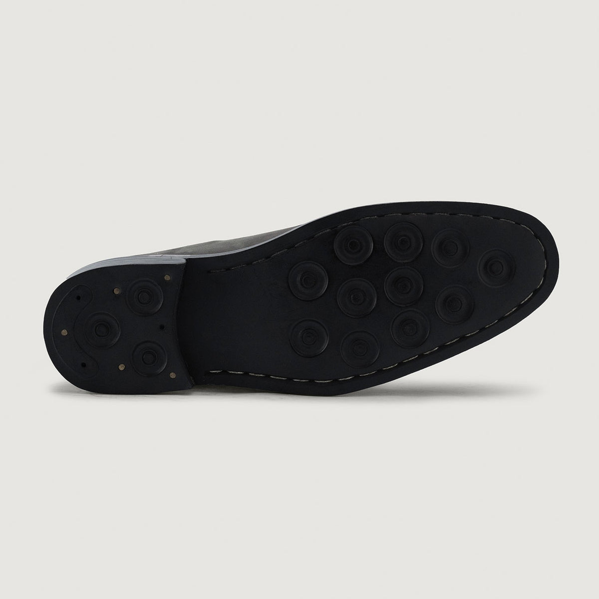 Clarkson Chelsea Grey Nubuck 가죽 부츠 - StudGuard 남성용 - 보강된 힐 카운터 및 정밀 2열 스티치 디테일