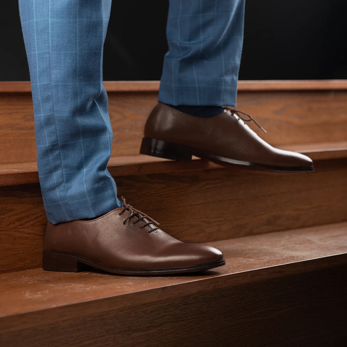 Orlaven Director Wholecut 브라운 가죽 구두 남성용 footwear image 10