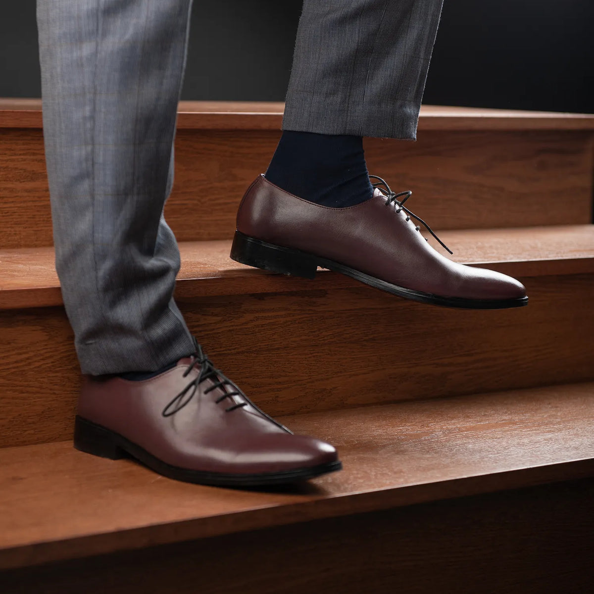 Orlaven Director Wholecut 마룬 가죽 구두 남성용 footwear image 10