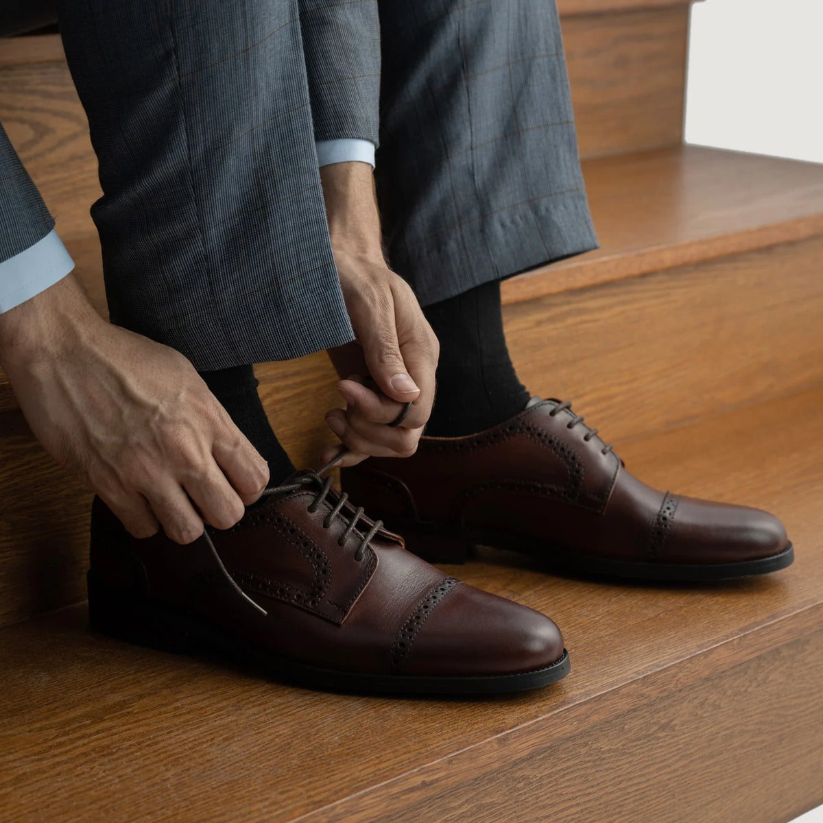 Orlaven Dirk Brogues Derby Burnished 브라운 가죽 구두 남성용 footwear image 10