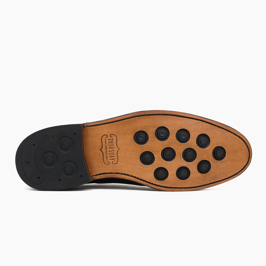 High-Traction Rubber Outsole & Lug Tread Pattern on Cavalier 블랙 가죽 부츠 남성용