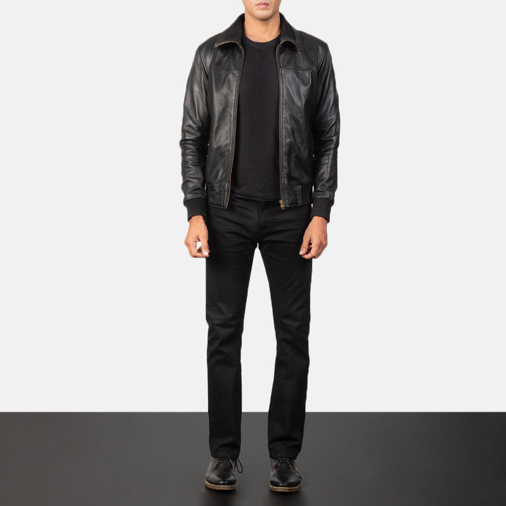 Men's Air Rolf 블랙 가죽 봄버 자켓 남성용 - Lateral Side Profile View Showing Sleeve Cut &amp; Athletic Taper Fit