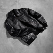 Styled Fit Perspective of Men's Air Rolf 블랙 가죽 봄버 자켓 남성용 on Model - Natural Daylight Drape