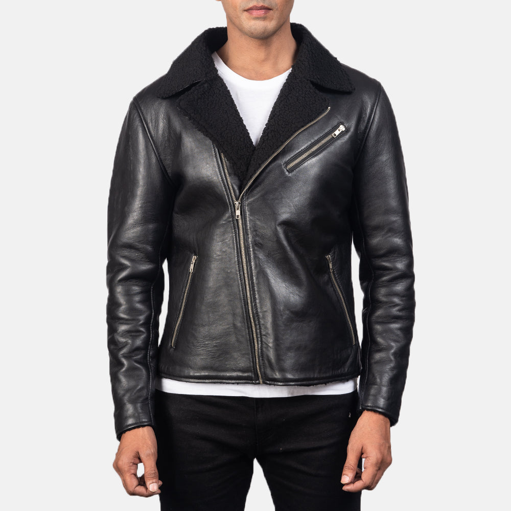 Men's Alberto Shearling 블랙 가죽 자켓 남성용 - Lateral Side Profile View Showing Sleeve Cut &amp; Athletic Taper Fit