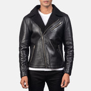 Men's Alberto Shearling 블랙 가죽 자켓 남성용 - Lateral Side Profile View Showing Sleeve Cut &amp; Athletic Taper Fit