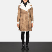 
Amie Distressed Brown Double Breasted Shearling Coat in Distressed Brown Sheepskin Snuffed - 정면 스타일 및 테일러드 실루엣 | 공식 온라인 스토어 구매