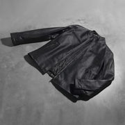 Button &amp; Hem Craftsmanship Construction Detail on Austere Matte 블랙 가죽 라이더 자켓 남성용