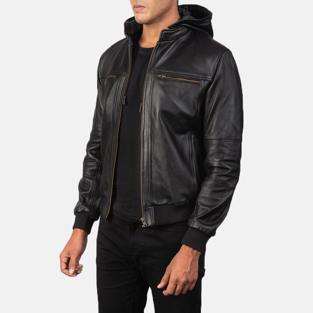 
Black Cowhide Leather Bomber Jacket - 어깨 라인과 깔끔한 밑단이 돋보이는 뒷면 뷰