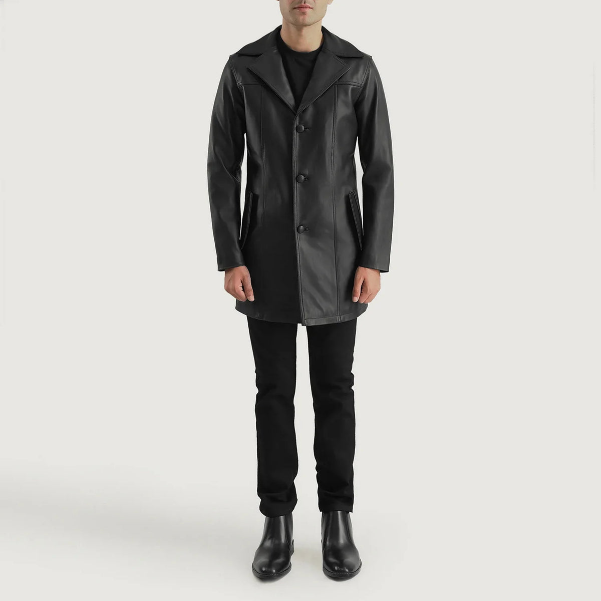 Brawnton 블랙 가죽 롱 코트 남성용 - Lateral Side Profile View Showing Sleeve Cut &amp; Athletic Taper Fit