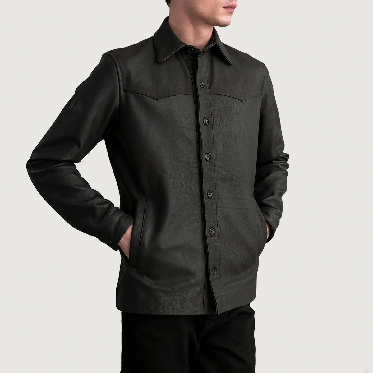 Bronco Tumbled 브라운 Leather Shirt 남성용 - Lateral Side Profile View Showing Sleeve Cut &amp; Athletic Taper Fit