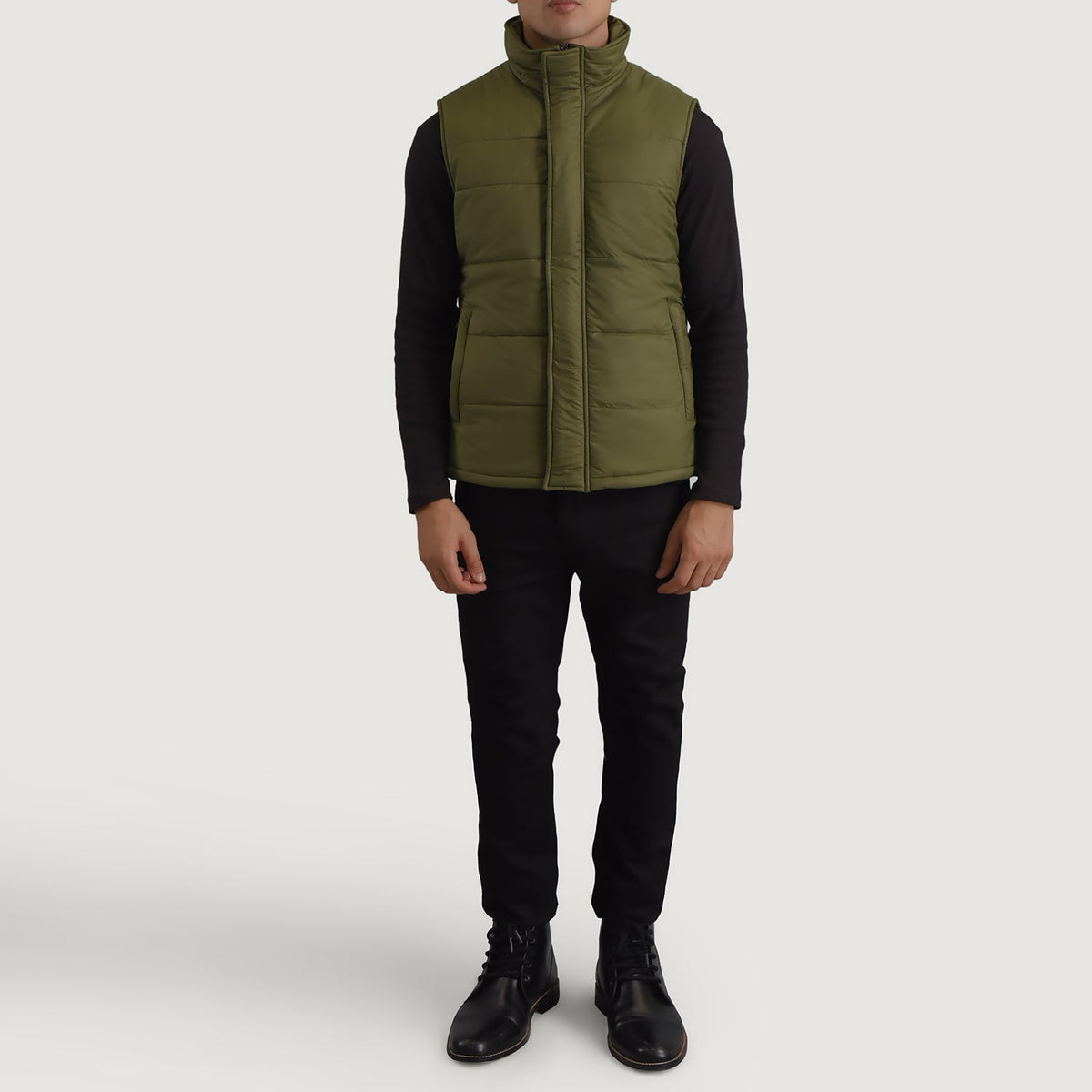 Bryan Green Puffer Vest 남성용 - Lateral Side Profile View Showing Sleeve Cut &amp; Athletic Taper Fit