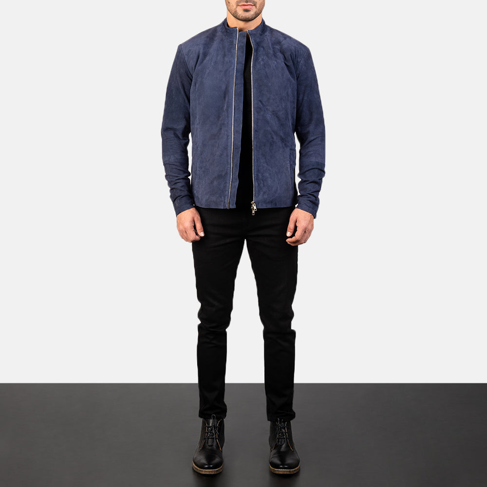 
Charcoal Navy 블루 Suede 가죽 라이더 자켓 남성용 - 입체 소매 커팅과 슬림 테이퍼드 핏을 보여주는 측면 뷰