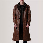 
Charlton Waxed 브라운 Leather Single Breasted 가죽 코트 남성용 For Men in Distressed Brown Sheepskin Burnished - 정면 스타일 및 테일러드 실루엣 | 공식 온라인 스토어 구매