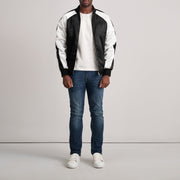 
클로즈업 상세 of Varsity & Zipper Hardware on Clarke 블랙 Varsity 가죽 자켓 남성용