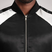 
내부 라이닝 뷰 Showing Quilted Polyester Lining & 내부 수납 포켓 2개