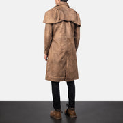 Men's Classic 브라운 Leather Duster 남성용 - Lateral Side Profile View Showing Sleeve Cut &amp; Athletic Taper Fit
