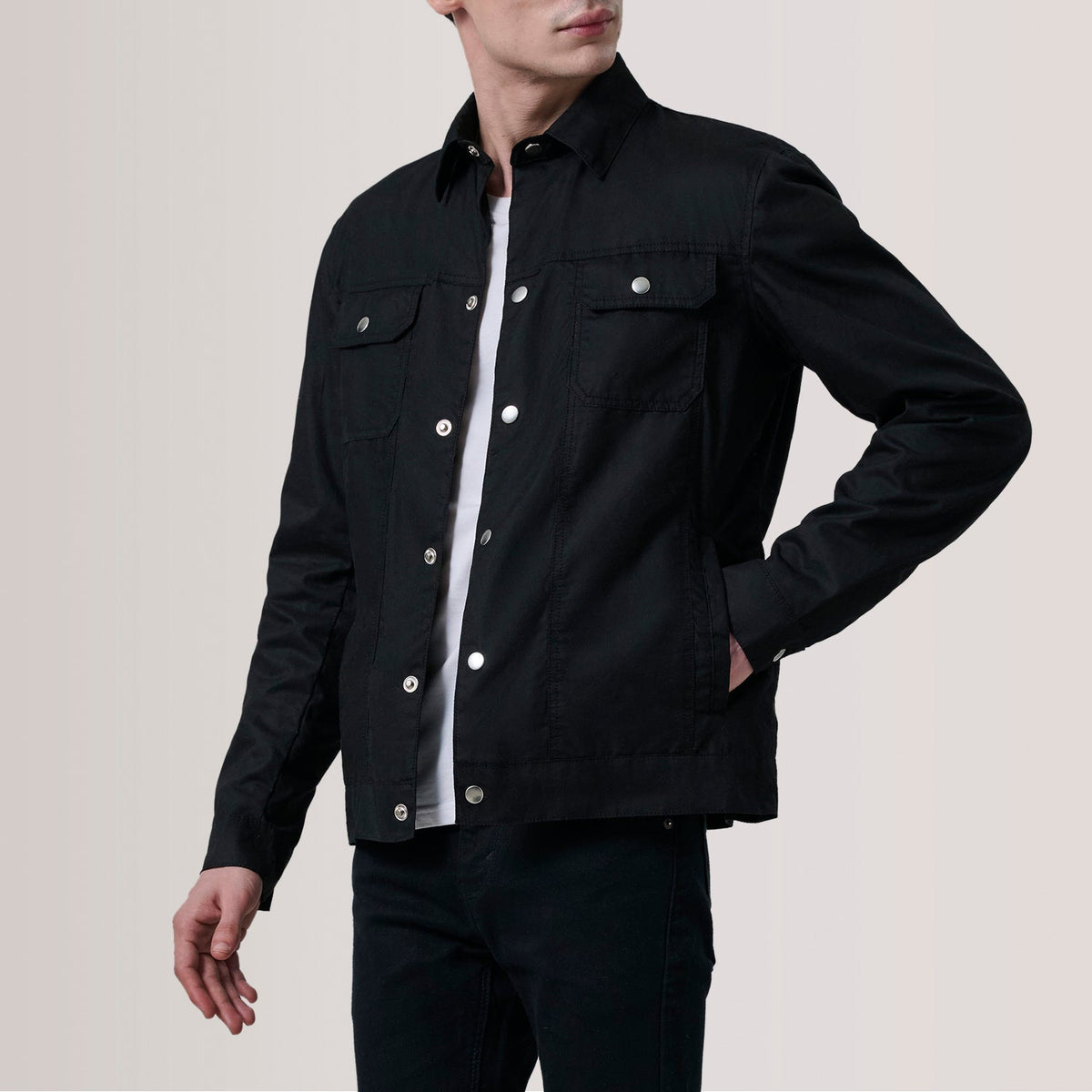 Colberto 블랙 Waxed Canvas Trucker 가죽 자켓 남성용 For Men - Lateral Side Profile View Showing Sleeve Cut &amp; Athletic Taper Fit