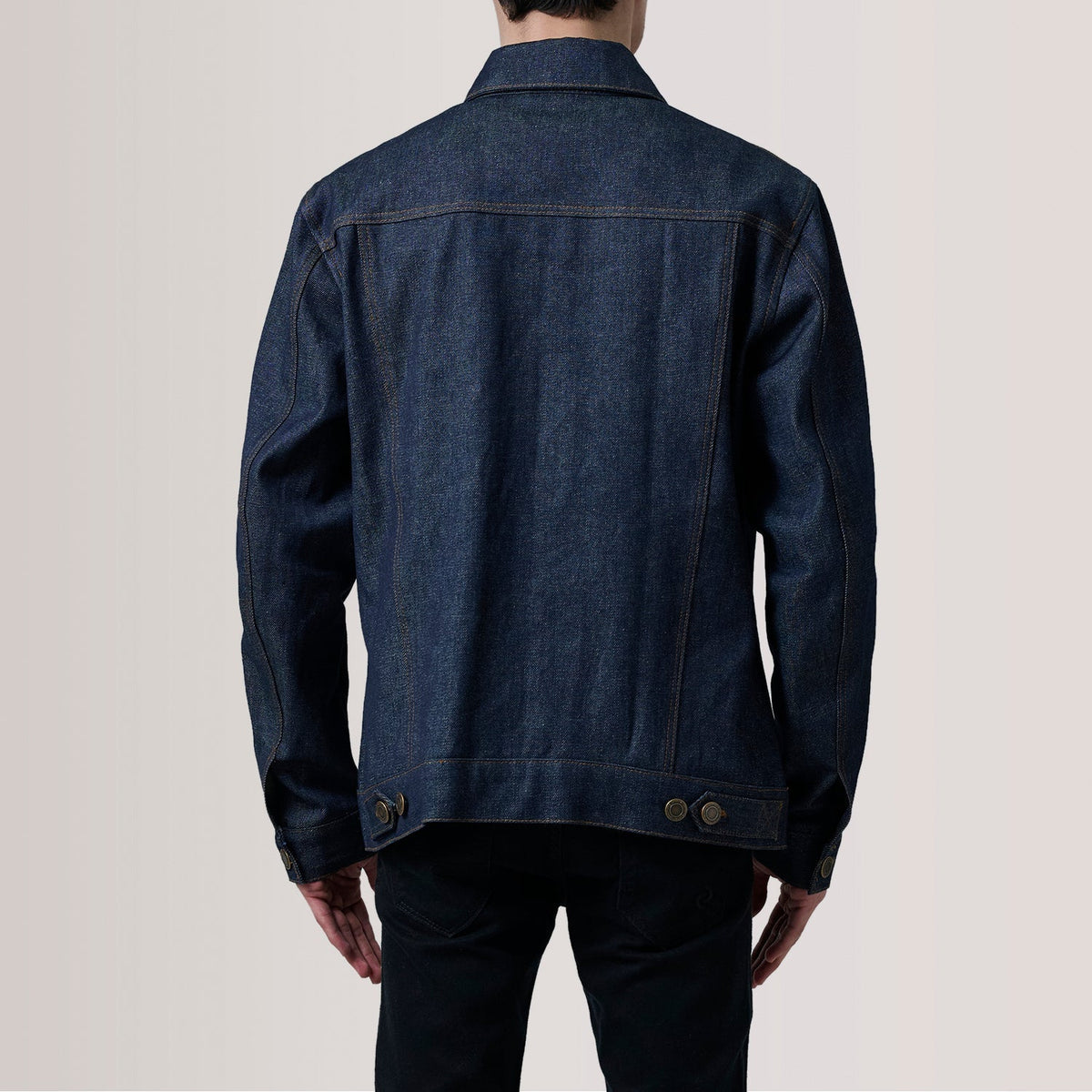 
클로즈업 상세 of Classic Collar & Heavy-Duty Zipper Hardware on Conard Ash Grey Denim Trucker Jacket For Men