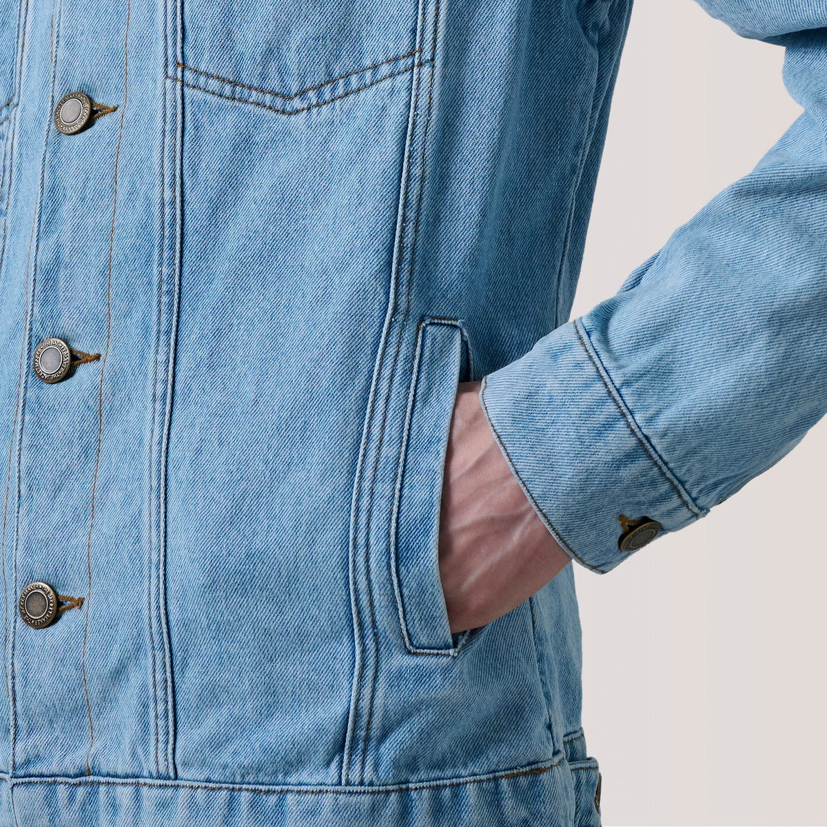 
내부 라이닝 뷰 Showing Quilted Viscose Lining & 내부 수납 포켓 2개