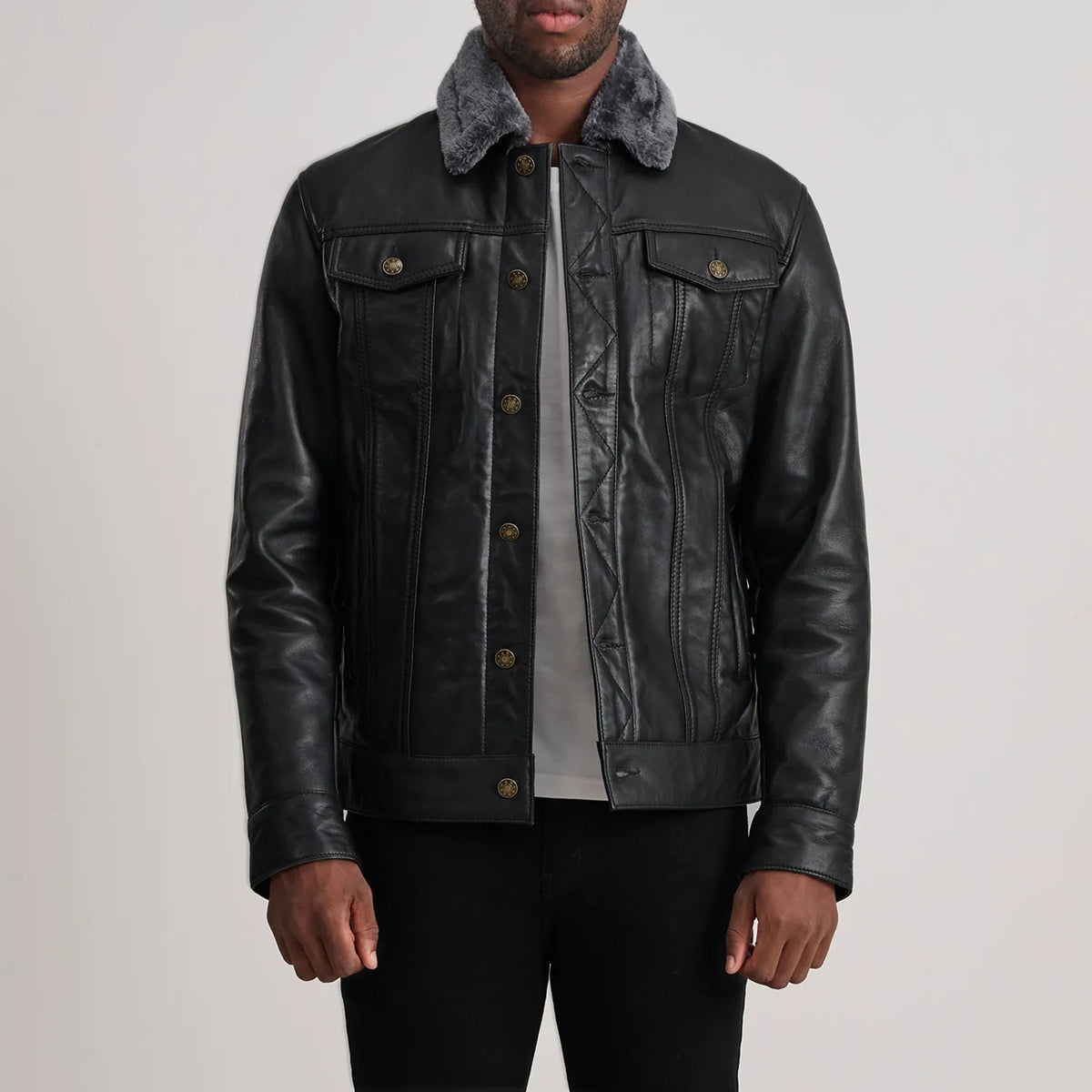 Dallis 블랙 Leather Shearling Trucker 가죽 자켓 남성용 in Black Sheepskin Leather - Front Profile View &amp; Tailored Silhouette | Buy Online