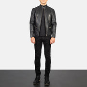 
Damian Grey Suede Biker Jacket - 입체 소매 커팅과 슬림 테이퍼드 핏을 보여주는 측면 뷰