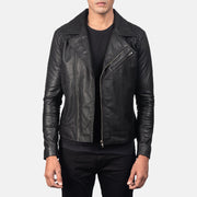 
Danny Quilted Brown Leather Biker Jacket in Distressed Brown Goatskin Leather - 정면 스타일 및 테일러드 실루엣 | 공식 온라인 스토어 구매