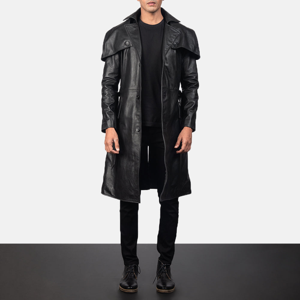 
Deux 블랙 Leather Duster 남성용 in Black Cowhide Leather - 정면 스타일 및 테일러드 실루엣 | 공식 온라인 스토어 구매