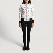 Close-Up Detail of Varsity &amp; Zipper Hardware on Women's Donna Blake 화이트 가죽 봄버 자켓 여성용