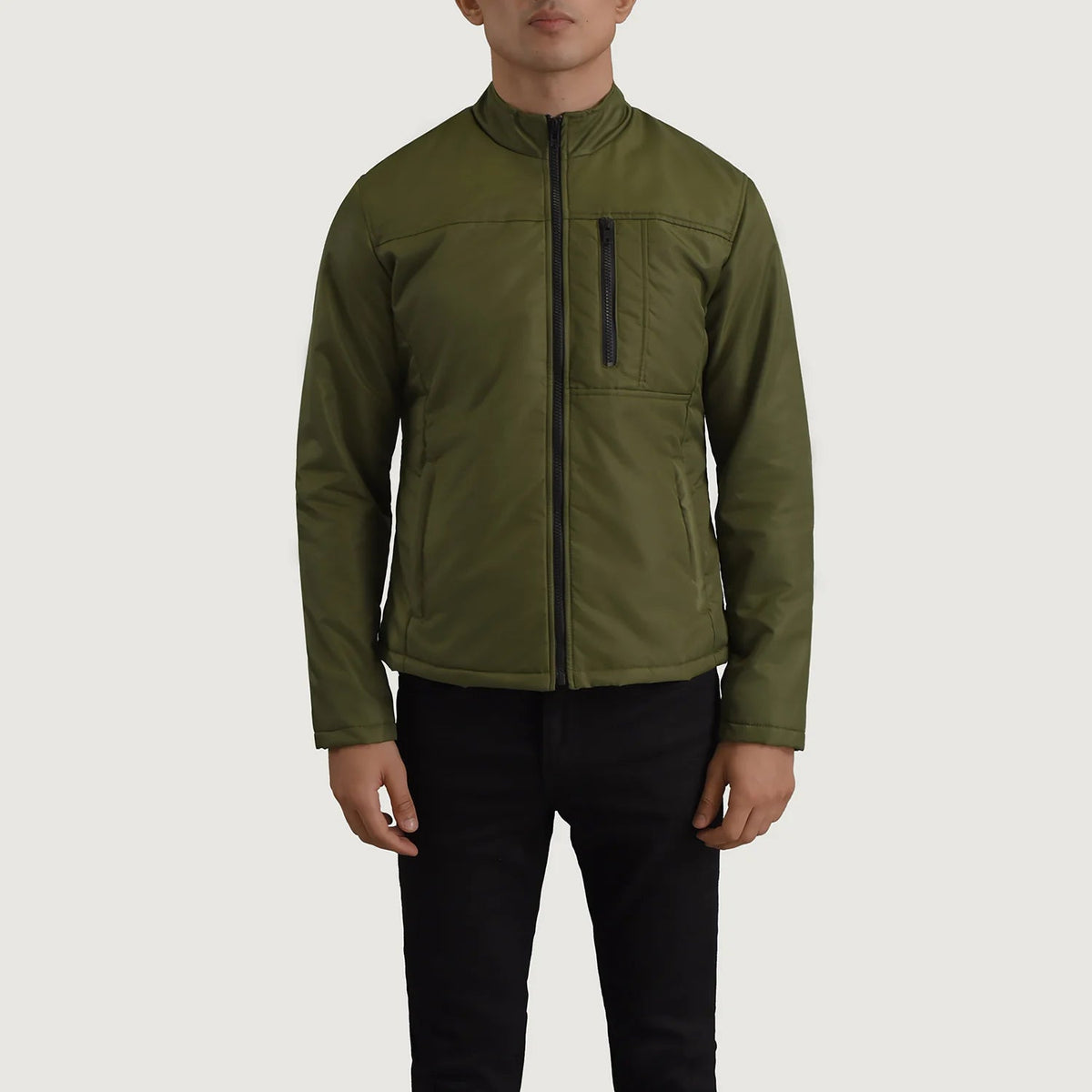 Close-Up Detail of Classic Collar &amp; Zipper Hardware on Elliot Green Lightweight 가죽 자켓 남성용